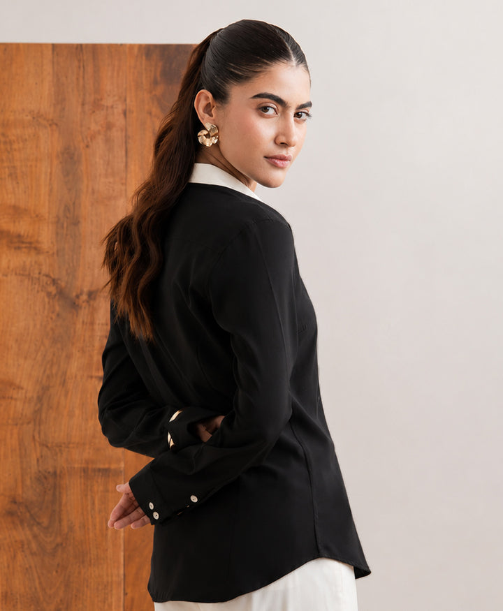 Contrast Collar Button Shirt (Women)
