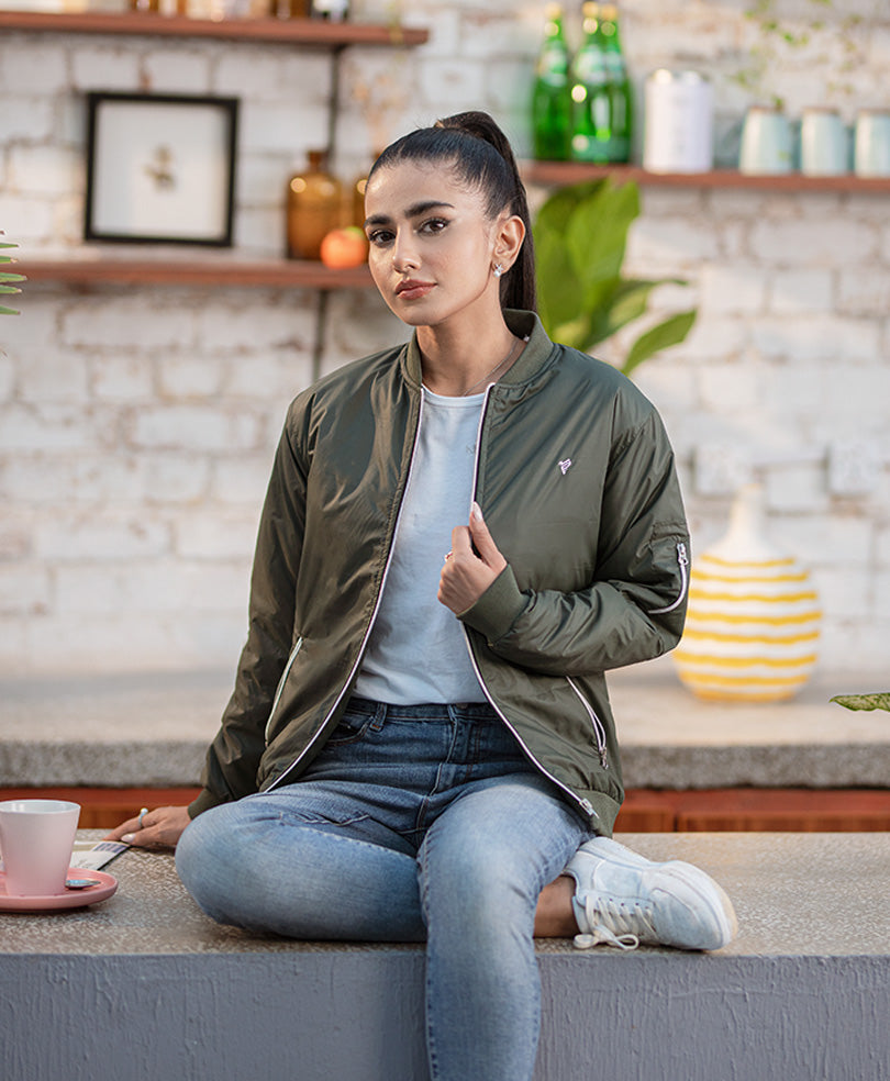 What to wear with leather jacket male?