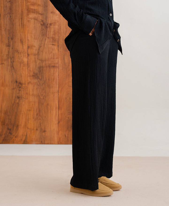 Noir Texture Trouser (Women)