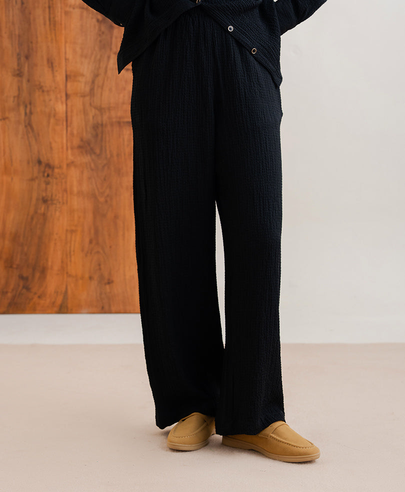 Noir Texture Trouser (Women)