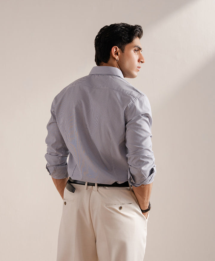 Thin Stripes Shirt (Slim / Modern Fit)